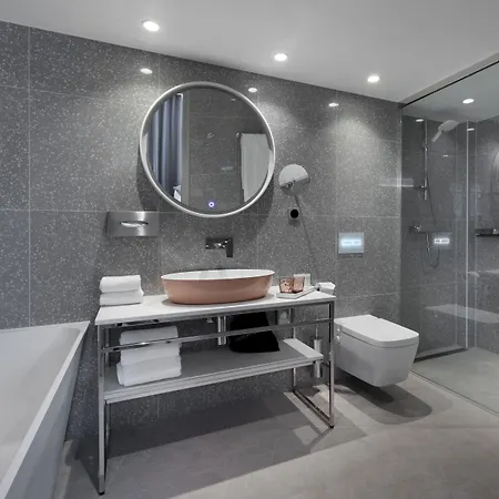 Nordic Forum Hotel 4*