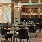 Nordic Forum מלון 4*