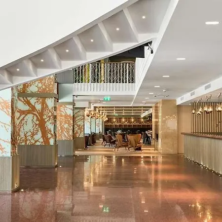 弗热姆北欧酒店 4*