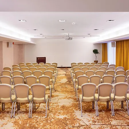 Hotel Nordic Forum 4*