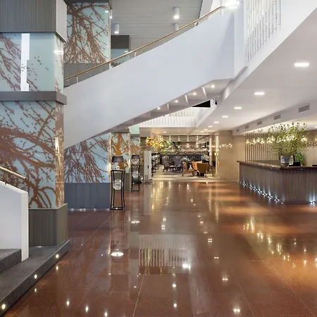 Nordic Forum Ξενοδοχείο 4*